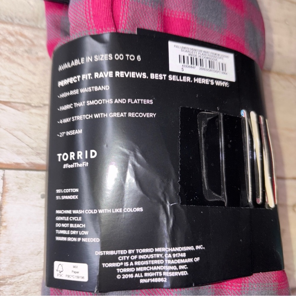 TORRID FULL LENGTH SIGNATURE WAIST PREMIUM LEGGINGS SIZE 5X Scarlett Plaid - Picture 13 of 15